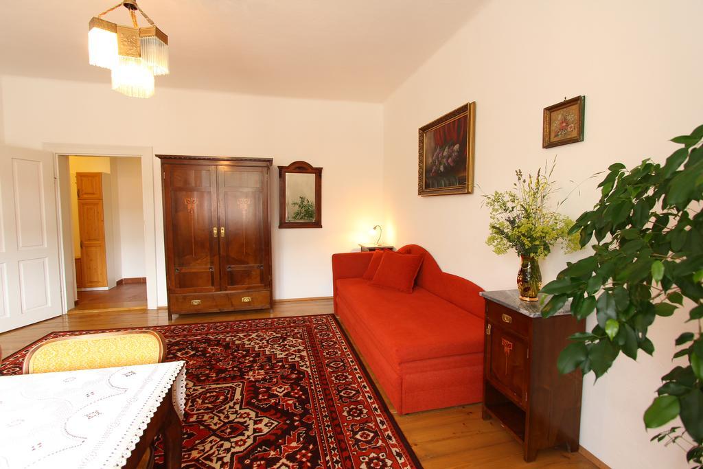 Penzion Jelen Vranov nad Dyjí Cameră foto