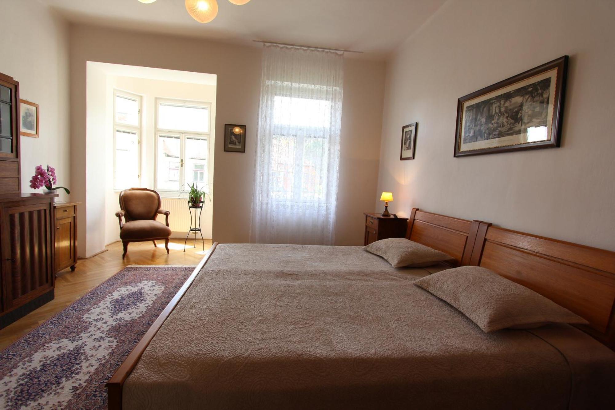 Penzion Jelen Vranov nad Dyjí Cameră foto