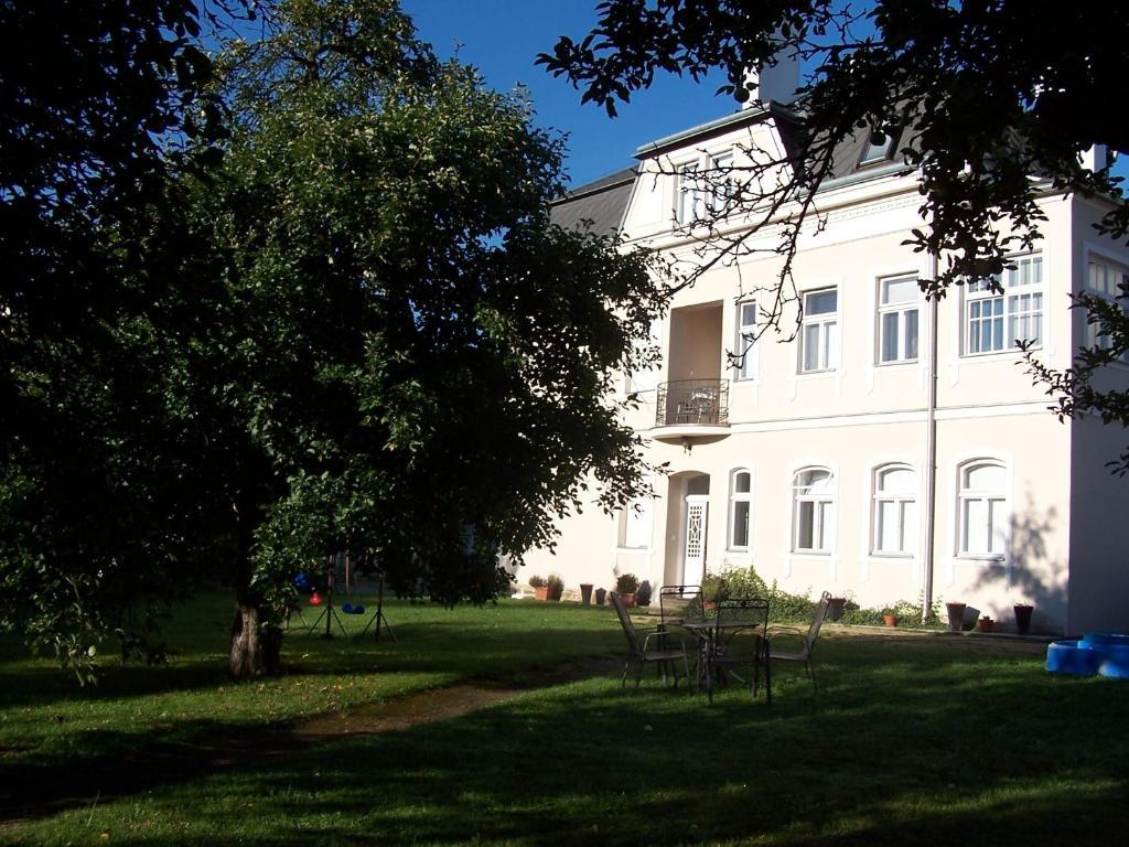 Penzion Jelen Vranov nad Dyjí Exterior foto